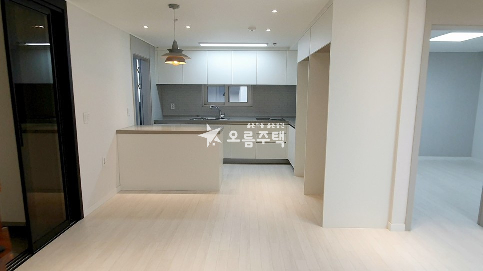 경기 포천시 설운동 테라스가 넓고, 탁트인 전망이 좋은 3룸 복층빌라 분양 매물번호 13769 사진 2