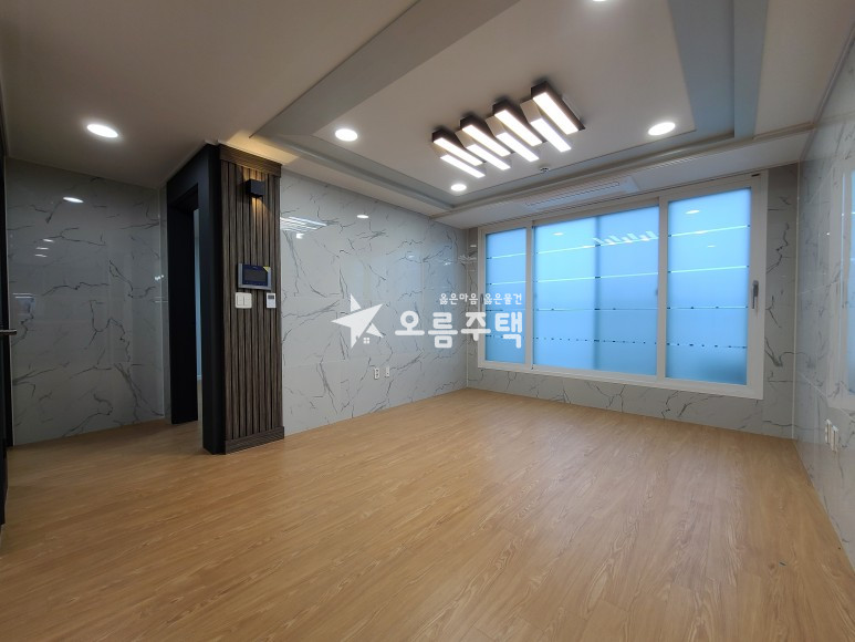 서울 구로구 신도림동 신도림동 3룸 병원, 은행, 대형마트, 편의점 등 편리한 생활권 분양 매물번호 12374 사진 1