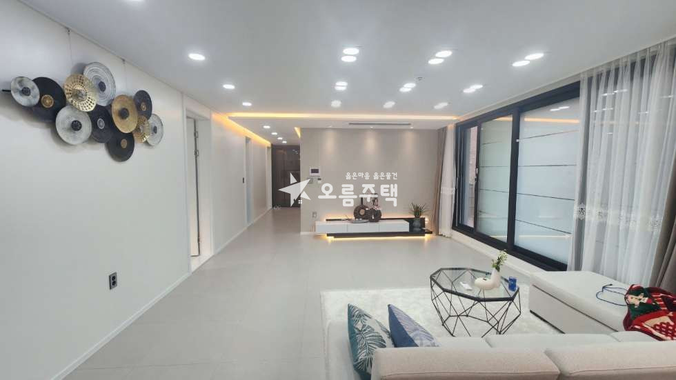 경기 파주시 야당동 야당동 호수공원뷰! 산책로가 잘되어있는 4룸 분양 매물번호 17119 사진 1
