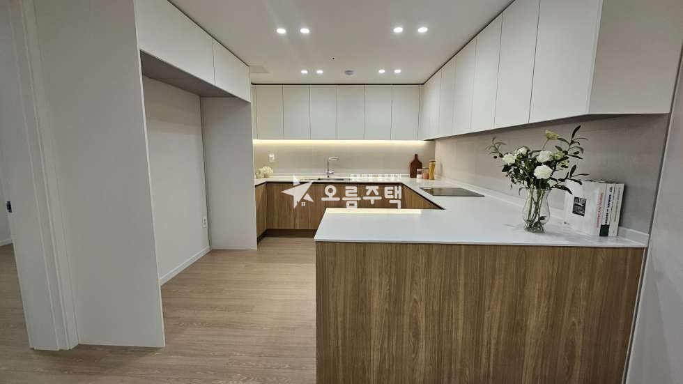 경기 수원팔달구 매산로3가 수원 팔달구 지동 신축 3룸 주차100% 구조좋아요 분양 매물번호 17194 사진 2