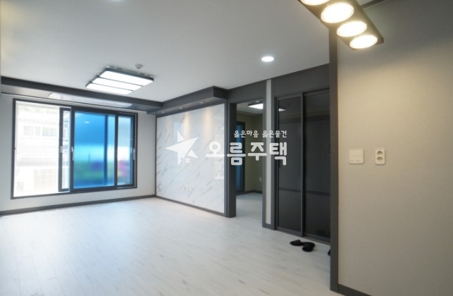 서울 서대문구 대신동 대신동 3룸 채광밝고환한 남동향 E/V설치 분양 매물번호 10583 사진 2