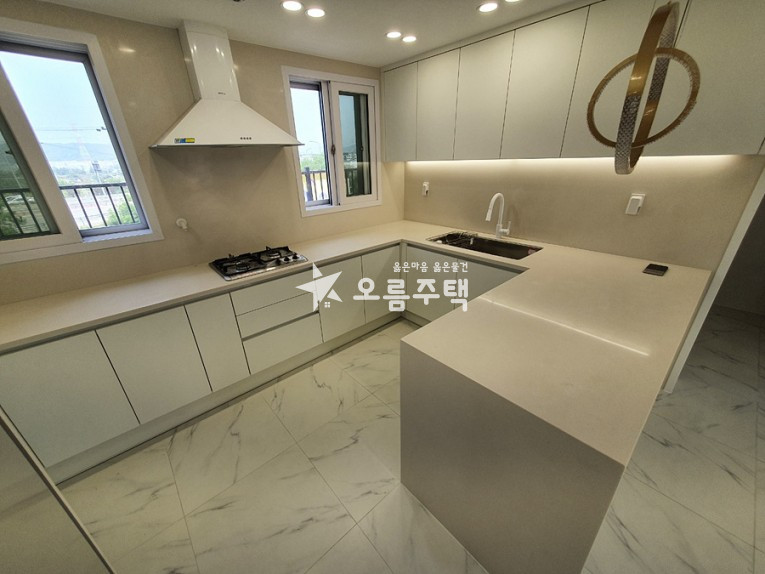 경기 수원장안구 조원동 수원 장안구 3룸 채광좋은정남향★구조대박 분양 매물번호 16368 사진 2