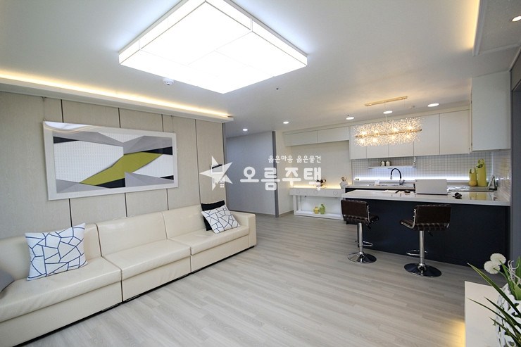 경기 수원장안구 영화동 수원 3룸 ▶▷세련인테리어/4타입다양 분양 매물번호 15205 사진 2