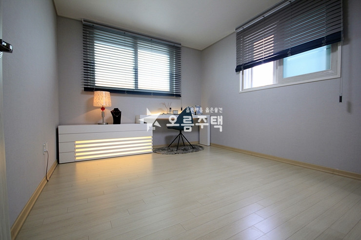 경기 수원팔달구 화서동 수원 3룸 적은 관리비 / 채광 밝은 곳 분양 매물번호 15215 사진 4
