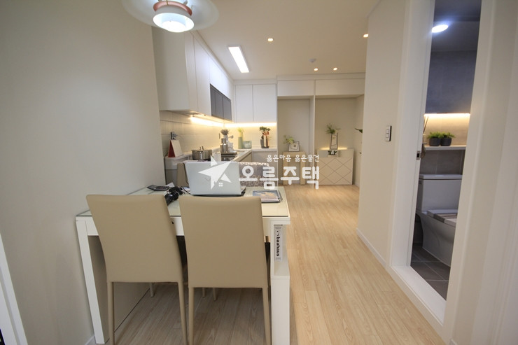 경기 수원장안구 영화동 수원 3룸 정남향/햇볕 잘 드는 3룸 분양 매물번호 15072 사진 2