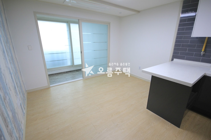 경기 수원권선구 세류동 수원 3룸 완벽편의시설/주차100% 분양 매물번호 15063 사진 1