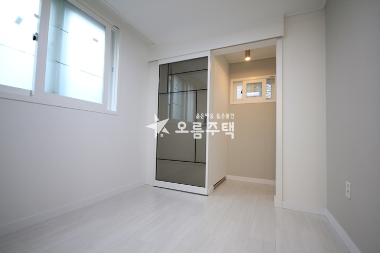 경기 수원권선구 세류동 수원 3룸 ✔ 역세권/정남향/고급자재 분양 매물번호 15055 사진 4