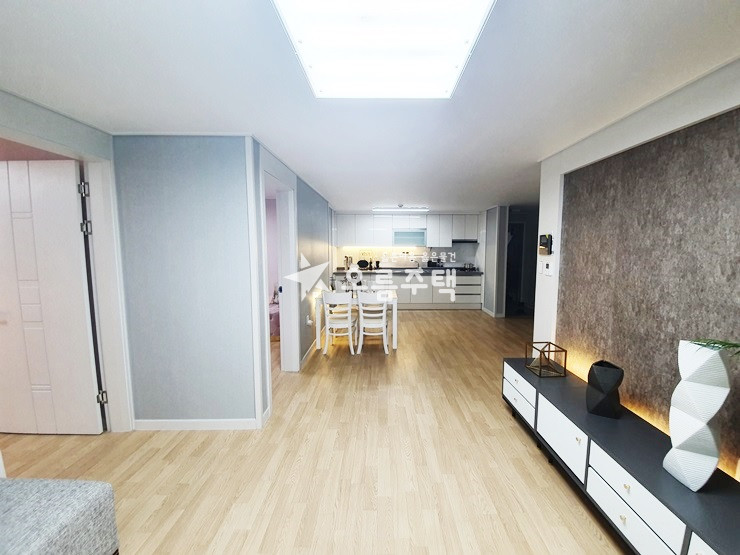 서울 금천구 독산동 독산동 3룸 남향, 넓은 주차장, 생활편의시설 밀집 분양 매물번호 12492 사진 1