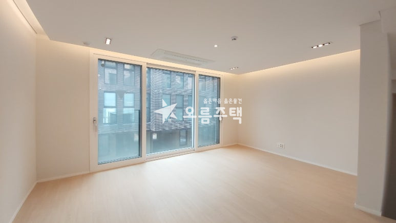 서울 양천구 목동 목동 3룸 고급인테리어/붙박이장 분양 매물번호 16129 사진 1
