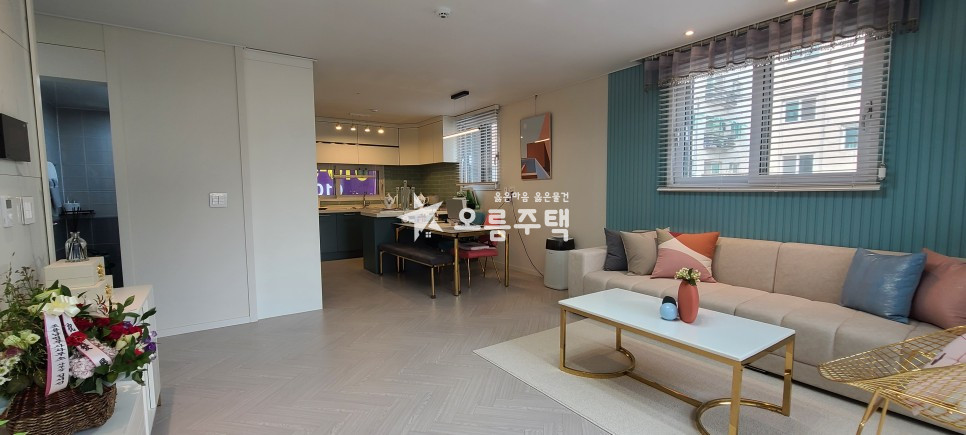 경기 수원영통구 영통동 영통에서 잘지었다고 하는 3룸 있어요 분양 매물번호 13693 사진 1