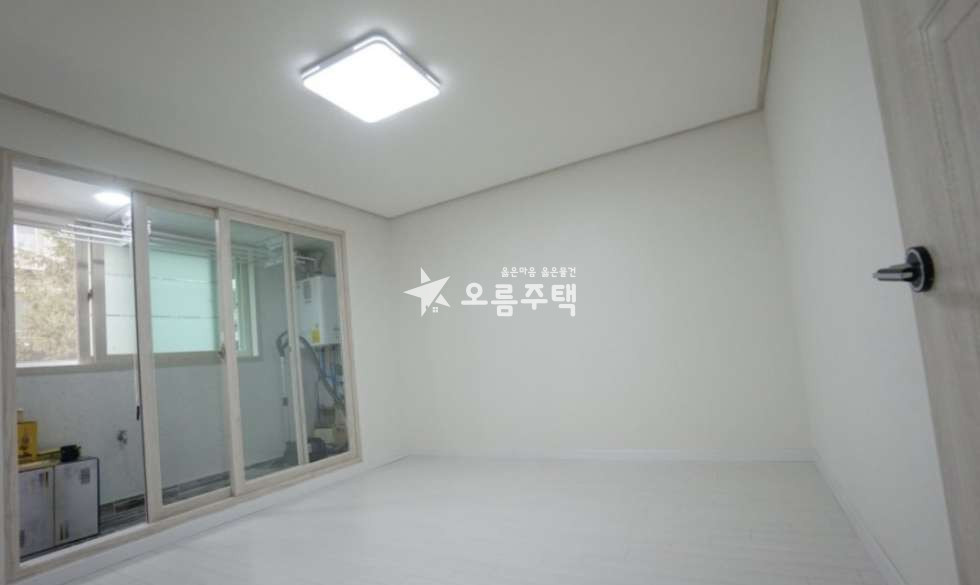 서울 은평구 신사동 신사동 3룸 구조다양/남향/햇빛짱짱 분양 매물번호 13113 사진 4