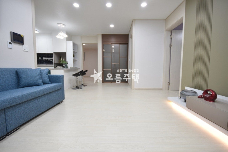 경기 고양일산동구 백석동 백석동 3룸 완벽한구조 최고급인테리어 분양 매물번호 12900 사진 2