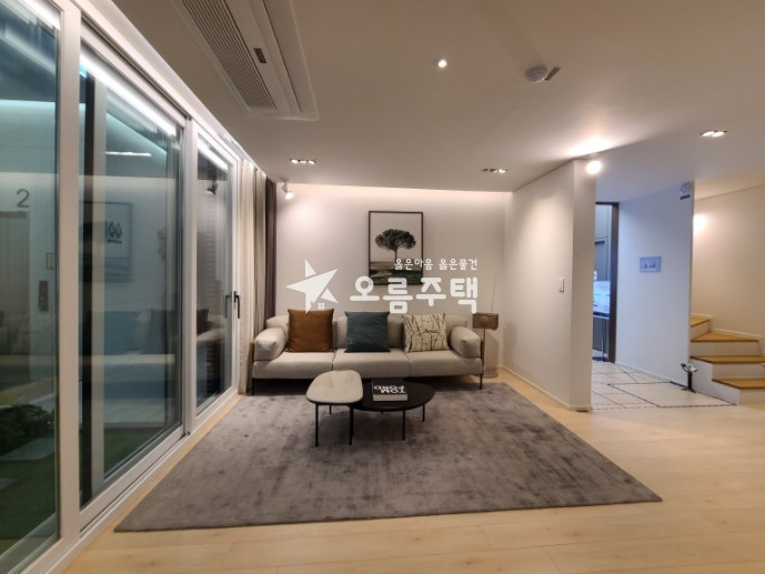 경기 고양덕양구 고양동 고양동 3룸 넓은거실,큰방3,욕실2,베란다 분양 매물번호 14601 사진 1