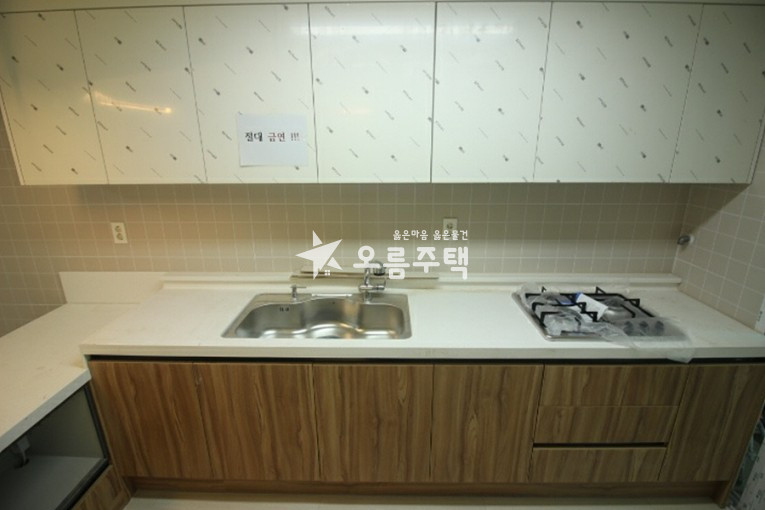 경기 수원영통구 망포동 수원 망포동 3룸 관공서,세무서등 다양한인프라 분양 매물번호 16409 사진 2