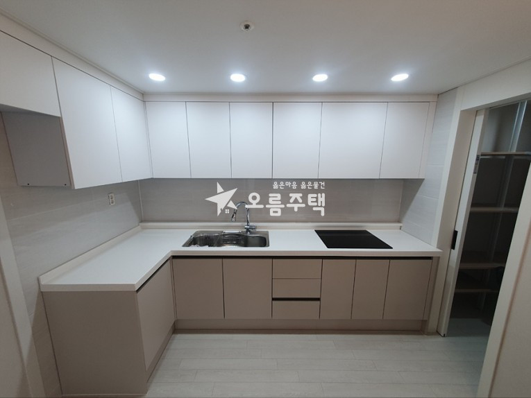 서울 광진구 능동 광진구 3룸 막힘없는 거실뷰 채광이 넘나 좋아요 분양 매물번호 16592 사진 2