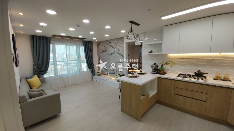 서울 서대문구 남가좌동 남가좌동 3룸 막힘없는 남향 밝은 채광 ♥ 분양 매물번호 13375 사진 1